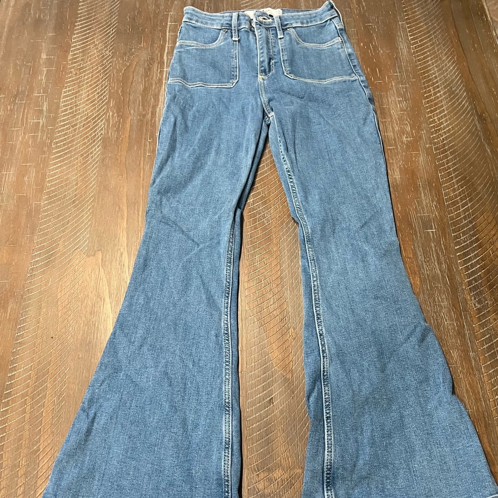 Hollister Flared Jeans